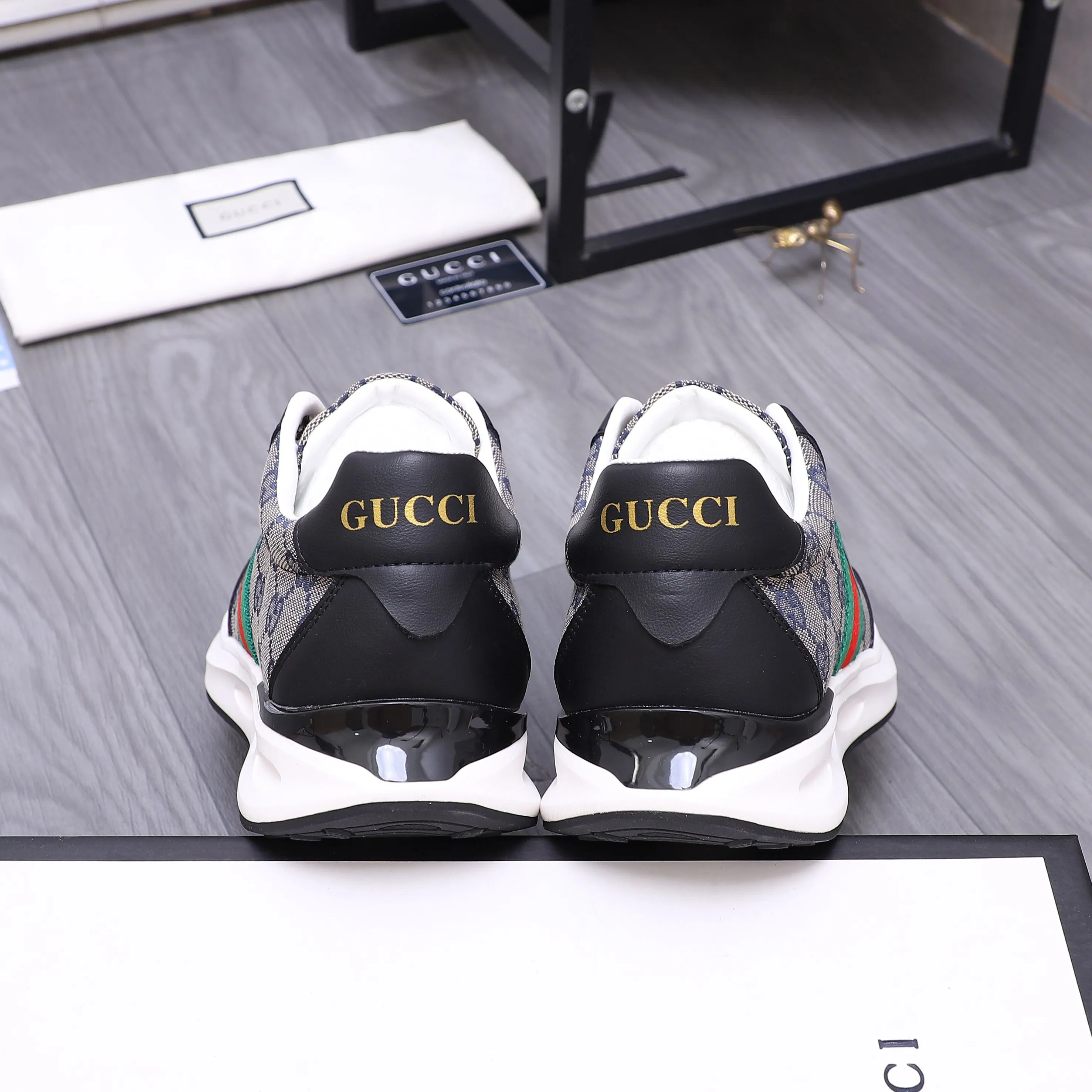 Men's shoes 💰442 Product trademark: GUCCI "Gucci" casual shoes Regular size: 38-45 (45 is custom-made and non-returnable) Product materials: Selected cowhide stitching breathable woven upper, pigskin lining, rubber outsole
